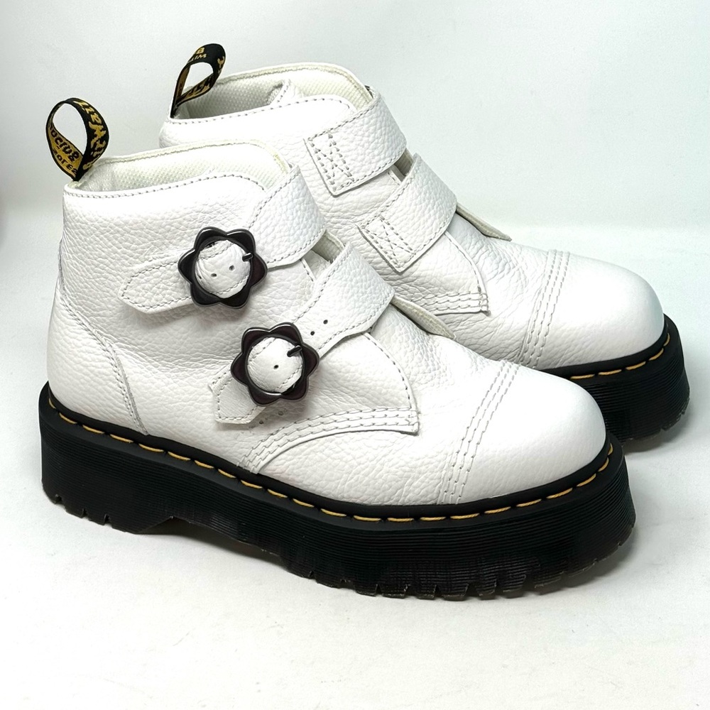Dr. Martens Devon Flower white Buckle Boots. - Picture 4 of 13